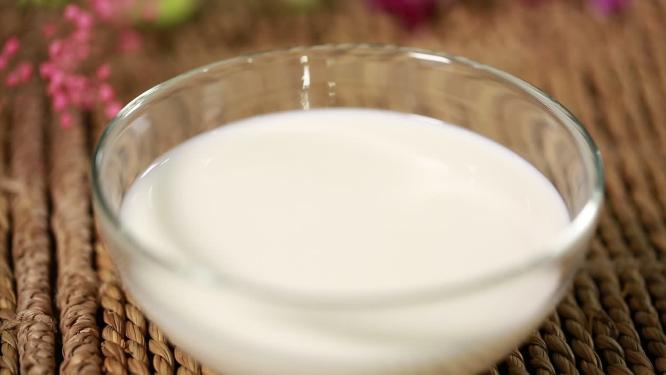 奶油酸奶牛奶