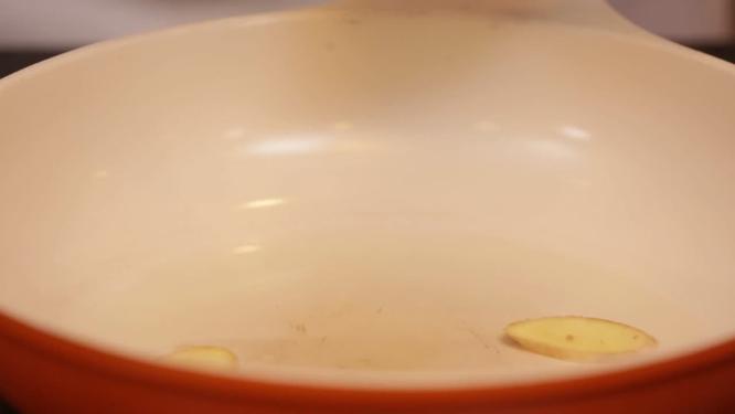 【镜头合集】不粘锅煎炸煎鲫鱼