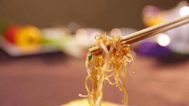 【镜头合集】家常美食韭菜豆芽炒粉丝