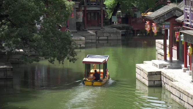 【镜头合集】河道里的游船码头水乡苏州街