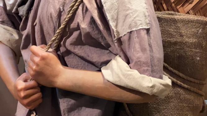 【镜头合集】蜡像乞丐服装服饰装扮草席