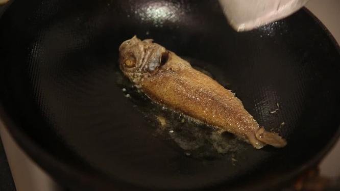 家庭炸鱼煎鱼
