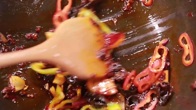 干锅土豆片回锅肉