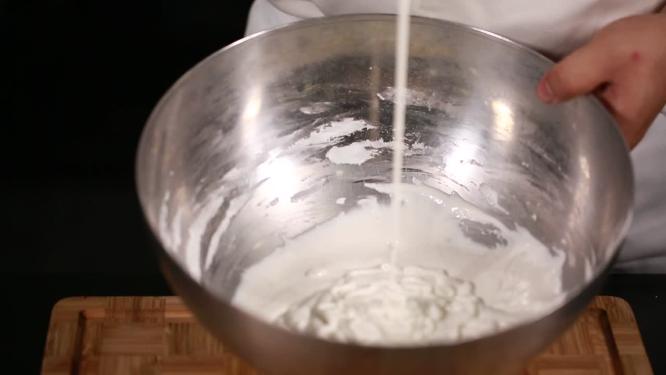 【镜头合集】打蛋器搅拌蛋糕奶油面糊做西点