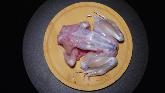 【镜头合集】流行食材牛蛙大排档