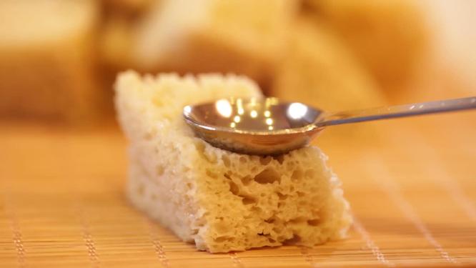 面筋蜂窝冻豆腐烤麸