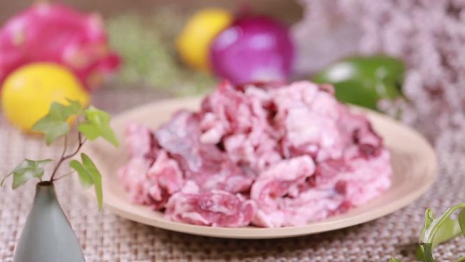 牛腩肉头下脚料筋头巴脑