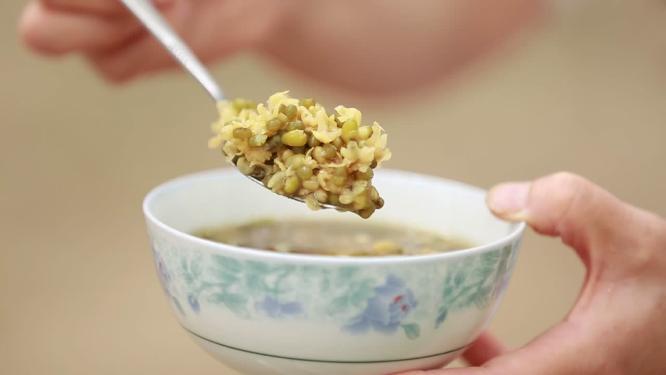 开花绿豆粥绿豆汤