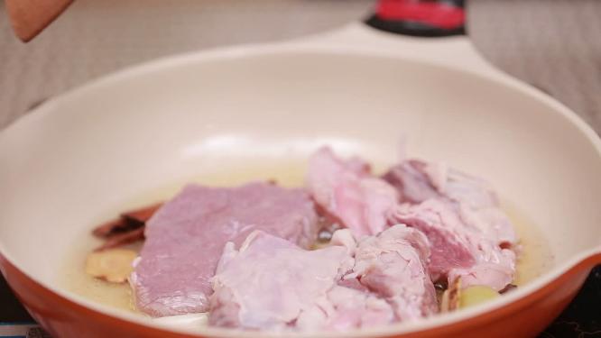 葱姜炝锅炒料油