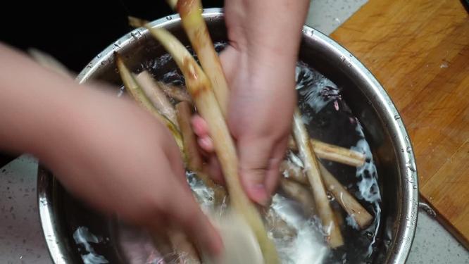清洗藕带莲菜藕尖藕芽蔬菜切藕带