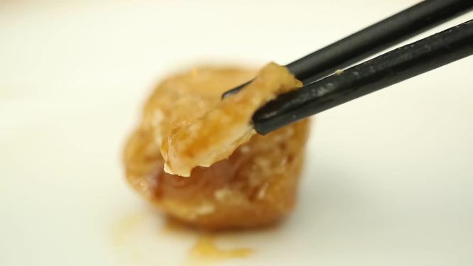 肉汤炖豆泡炸豆腐