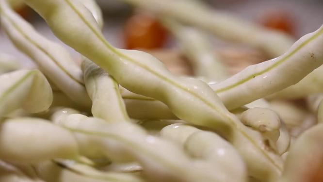 金钩豆角白不老豆角