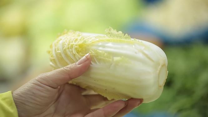 农贸市场特写大白菜
