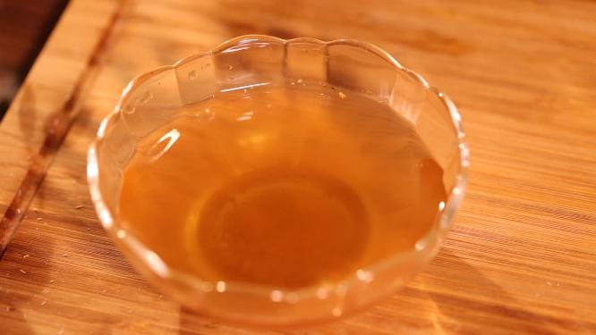料酒黄酒提鲜增香的香菇水