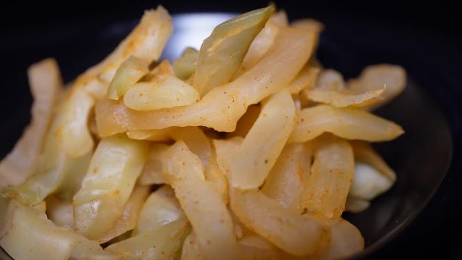 榨菜咸菜腌制泡菜腌菜下饭佐餐