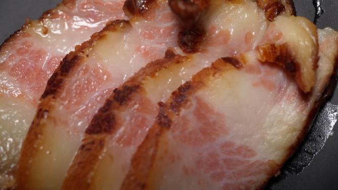 烟熏五花肉腊肉腌制腊肉肥肉
