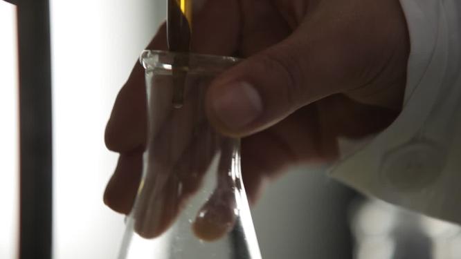烧杯试管蒸馏瓶化学实验检测