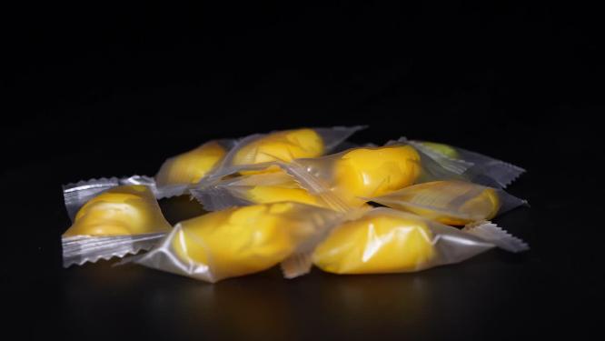 糖果网红儿童零食剥皮芒果软糖