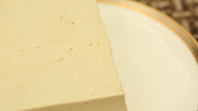 肉汤炖豆泡炸豆腐