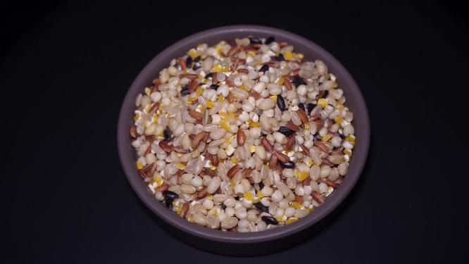 营养五谷杂粮粥儿童孕妇营养粥粗粮粥杂粮粥食材材料
