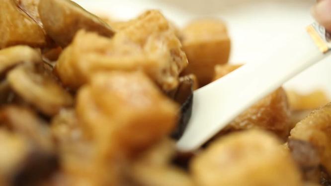 中华美食烧杂菇