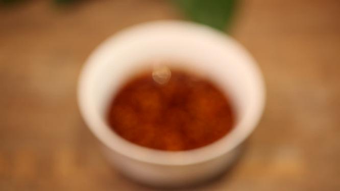 制作油泼辣子红油辣子蘸料