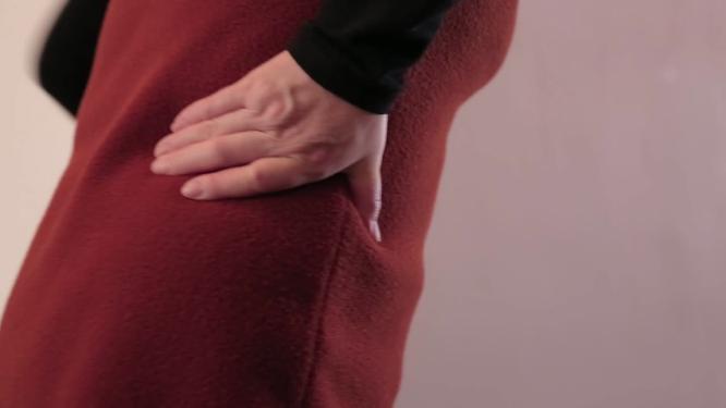 老人妈妈腰疼腰肌劳损