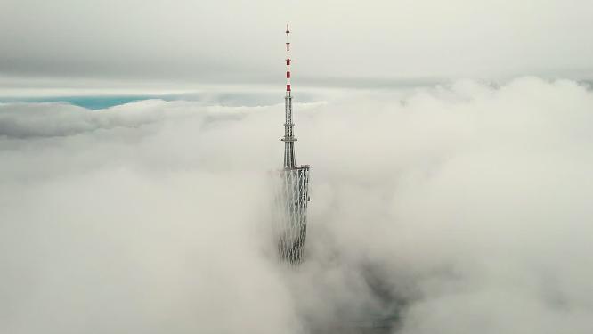 平流雾中的天空之城