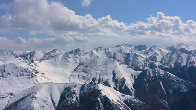 青海门源雪山
