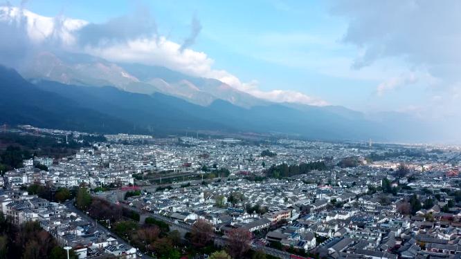 云南大理苍山下的古城城市风光航拍