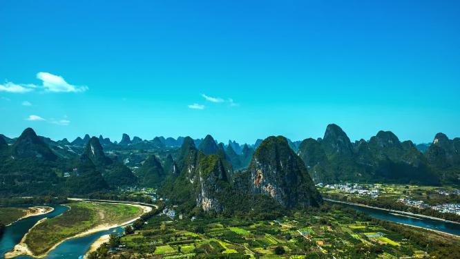 4k延时广西桂林阳朔景区群山遇龙河