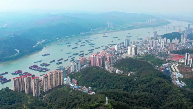 4k航拍广西梧州西江货运港口