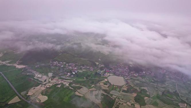 4k航拍清晨云雾下的农村
