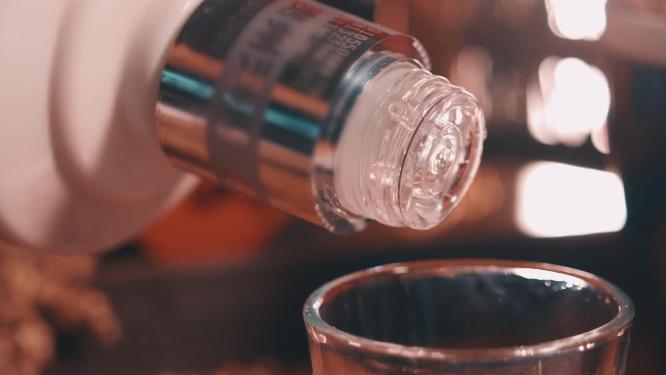 4k实拍升格白酒液体素材