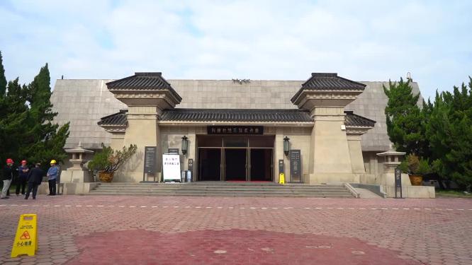 西安秦始皇兵马俑景区环境特写游客游玩