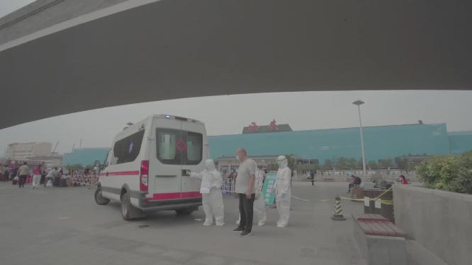 火车站疫情防控安检检查工作镜头合集