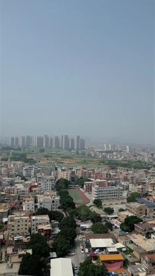 翔安新城新旧同框航拍竖版高清