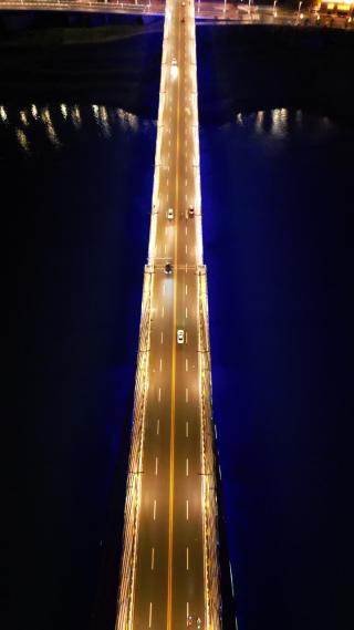 重庆云阳长江大桥城市夜景航拍