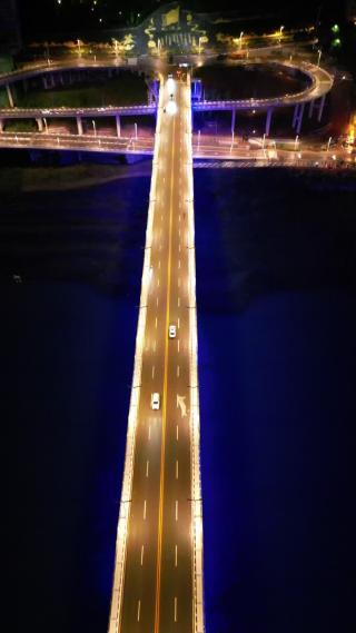重庆云阳长江大桥城市夜景航拍