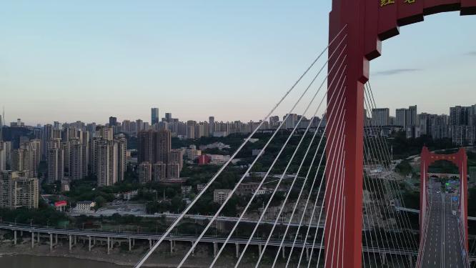 建设中的重庆红岩村嘉陵江大桥美景航拍