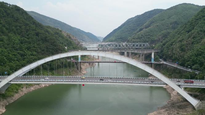 重庆北碚朝阳桥嘉陵江自然风光航拍（八桥叠翠）