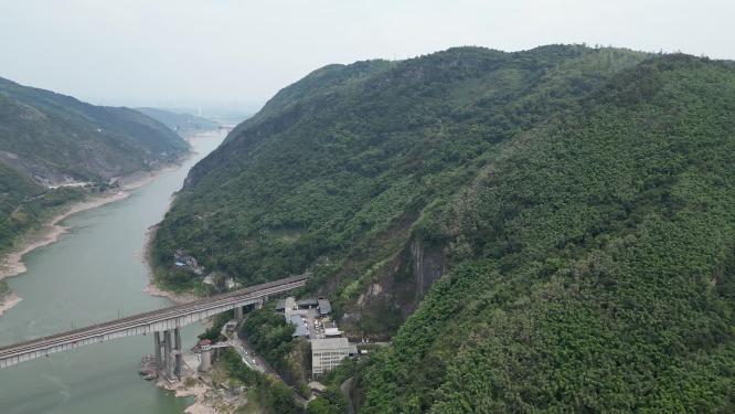 重庆北碚朝阳桥嘉陵江自然风光航拍（八桥叠翠）