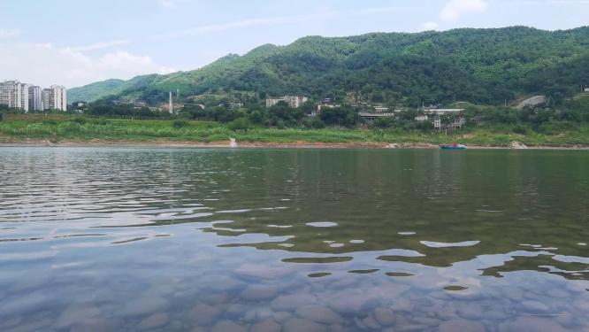 重庆北碚嘉陵江畔自然风光