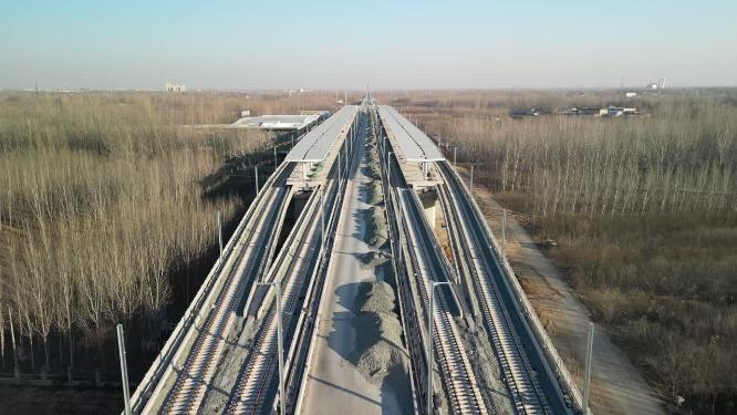 4K航拍建设中的R1线雄安-大兴快线工程永清站