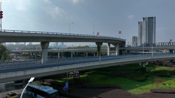 航拍南京新庄立交桥交通车流