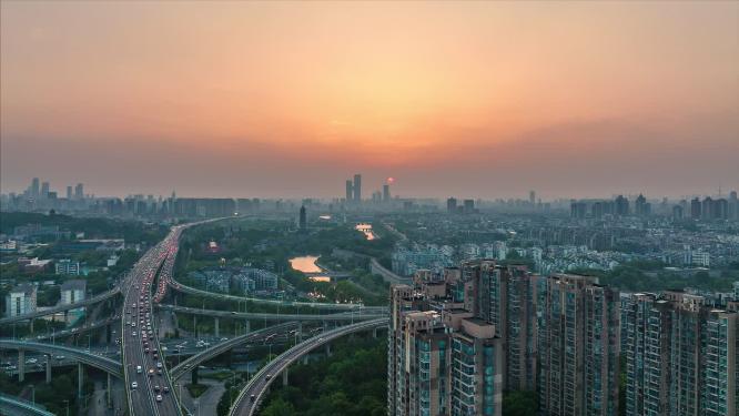 日光下的南京大报恩寺延时