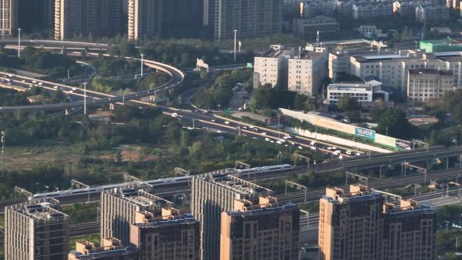 航拍南京南站高铁动车