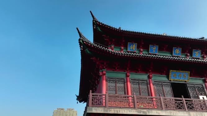 航拍秋日里的南京毗卢寺风光