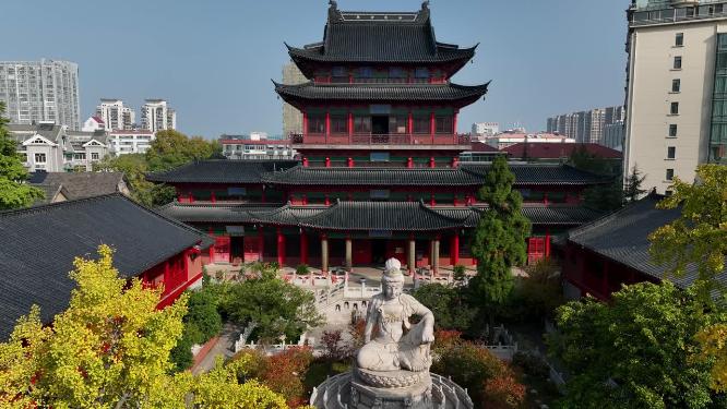 航拍秋日里的南京毗卢寺风光
