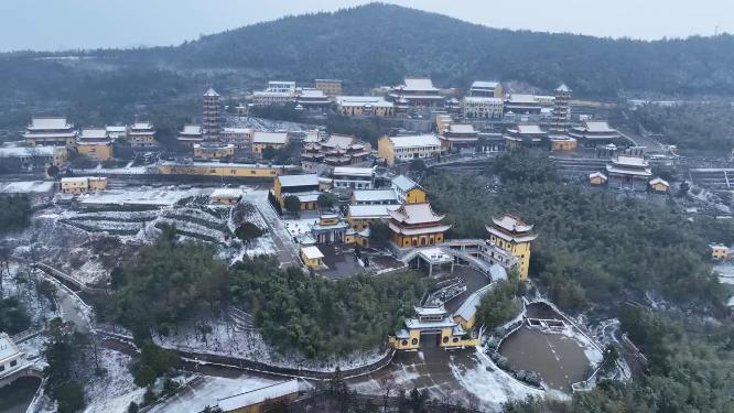 航拍南京宏觉寺雪景
